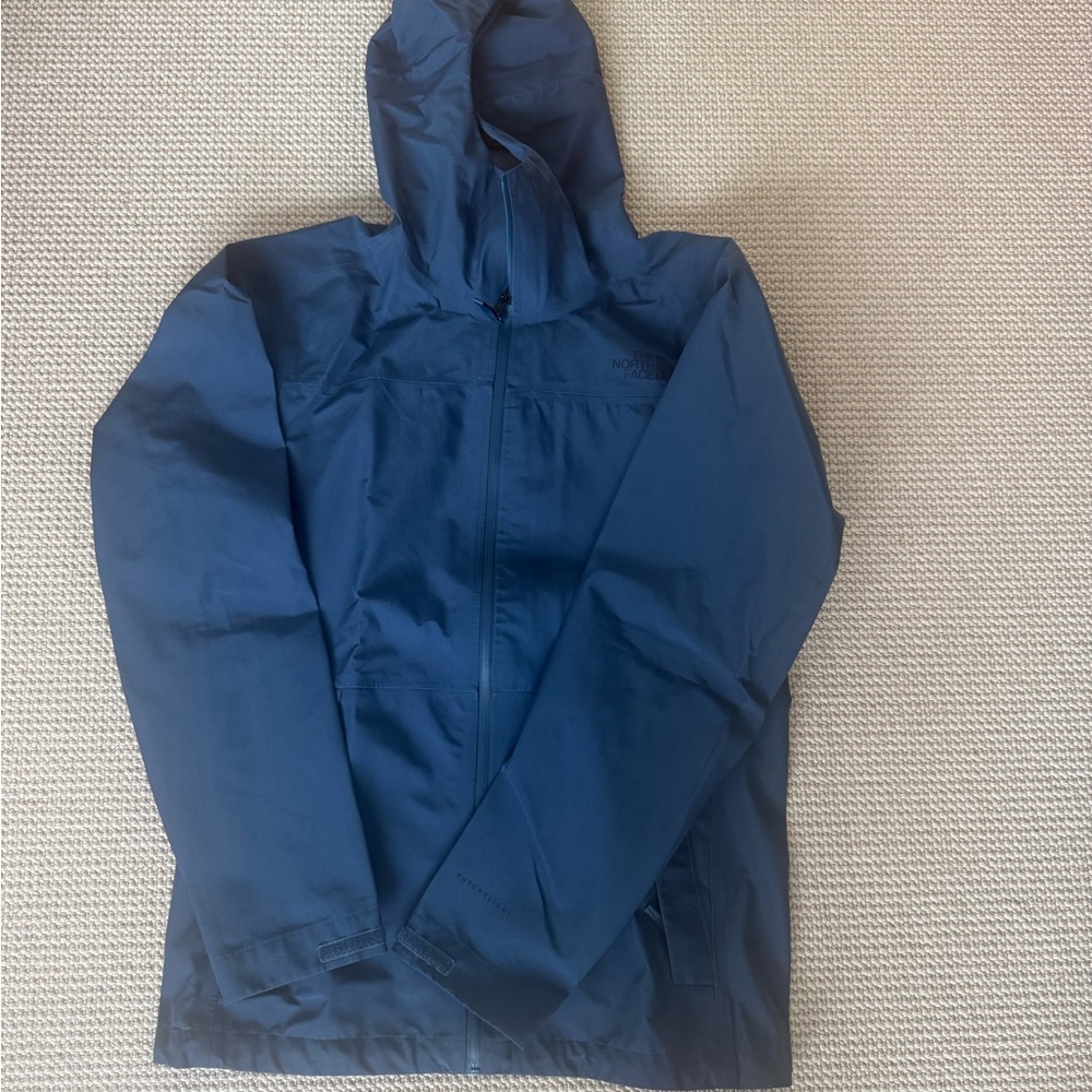 The North Face Men's Navy Windbreaker